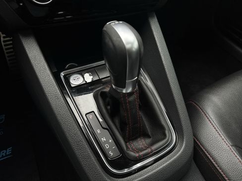 Used 2016 Volkswagen Jetta GLI SEL image 16