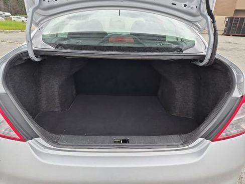 Used 2012 Nissan Versa S FWD image 20