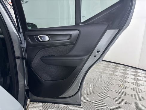 Used 2024 Volvo XC40 B5 Ultimate w/ Protection Package Premier image 24