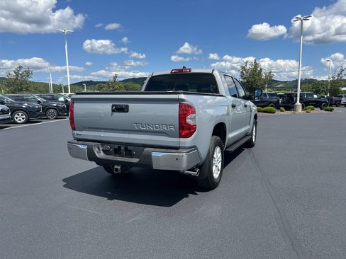 Used 2021 Toyota Tundra SR5 AWD/4WD image 7