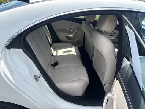 Used 2021 Mercedes-Benz CLA 250 4MATIC image 12