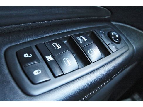 Used 2021 Dodge Durango SXT image 19