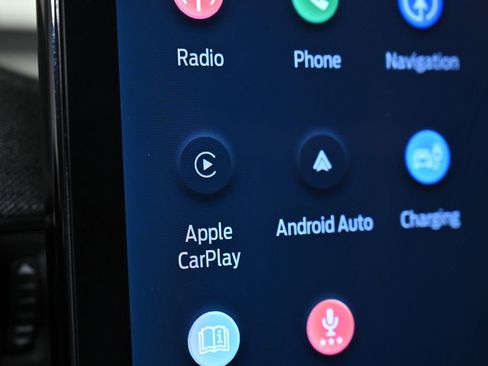 Used 2024 Ford Mustang Mach-E Premium image 17