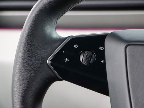 Used 2024 Tesla Cybertruck AWD Crew Cab image 13