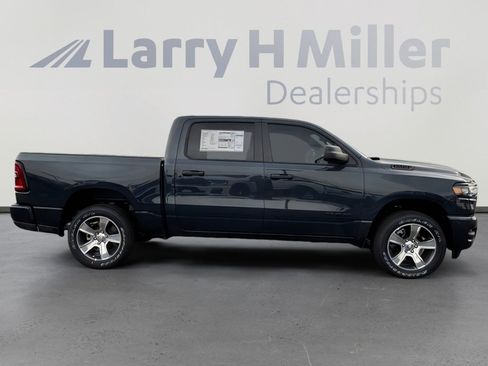 New 2026 RAM 1500 Express image 7