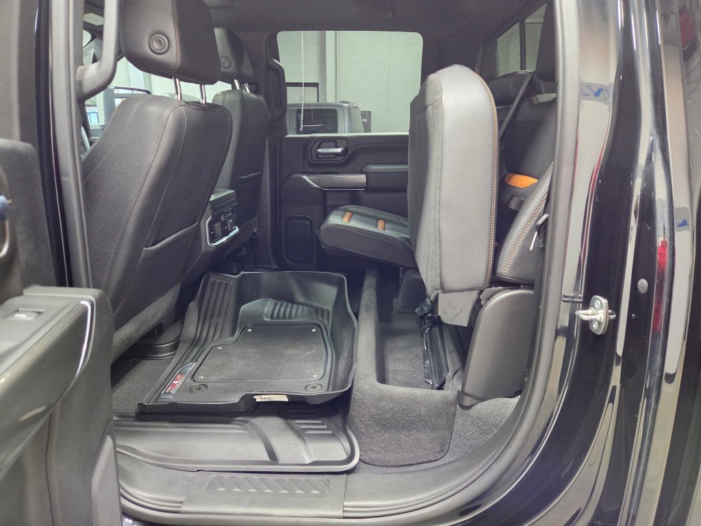 Used 2023 GMC Sierra 2500 AT4 w/ AT4 Premium Plus Package AWD/4WD image 23