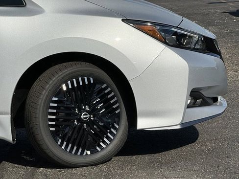 Used 2024 Nissan Leaf SV Plus image 7