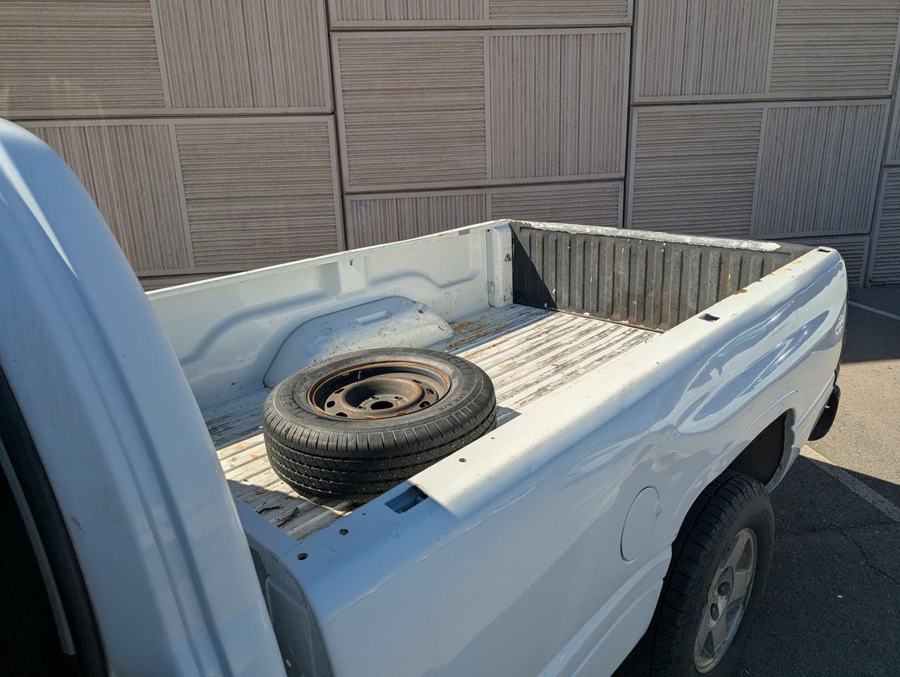 Used 2004 Dodge Ram 1500 Truck ST w/ Trailer Tow Group RWD image 14