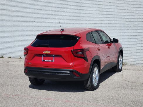 New 2026 Chevrolet Trax LS w/ LS Convenience Package image 4