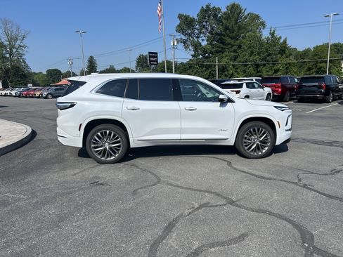 New 2026 Buick Enclave Avenir w/ Super Cruise Package AWD/4WD image 15