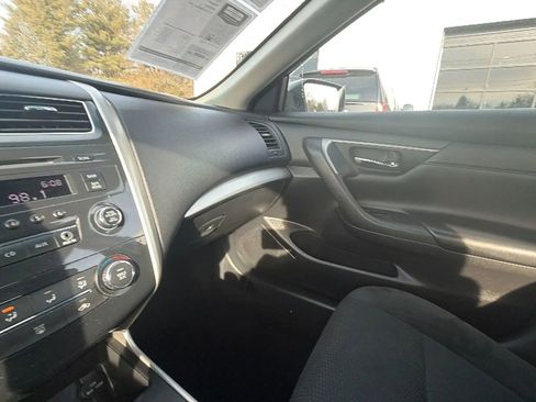 Used 2015 Nissan Altima 2.5 S w/ Power Driver Seat Package image 30