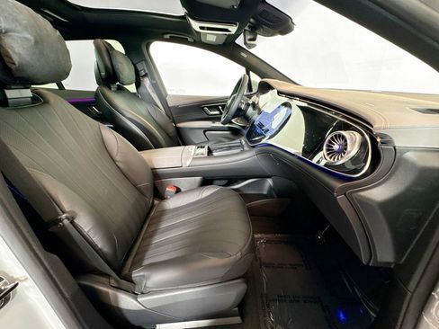 New 2026 Mercedes-Benz EQS 400 4MATIC SUV image 26