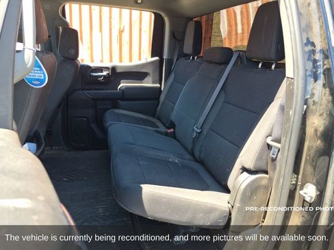 Used 2022 Chevrolet Silverado 1500 Custom Trail Boss w/ Safety Confidence Package AWD/4WD image 12