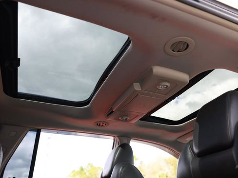 Used 2010 Buick Enclave CXL w/ Trailering Provision Package image 23