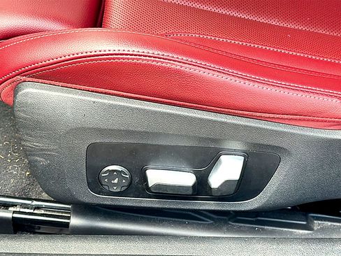 Used 2024 BMW 430i Coupe w/ M Sport Package RWD image 8