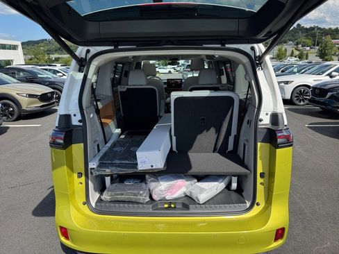 New 2025 Volkswagen ID. Buzz 1st Edition image 14