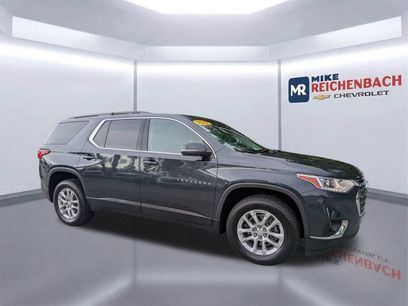 Used 2021 Chevrolet Traverse LT