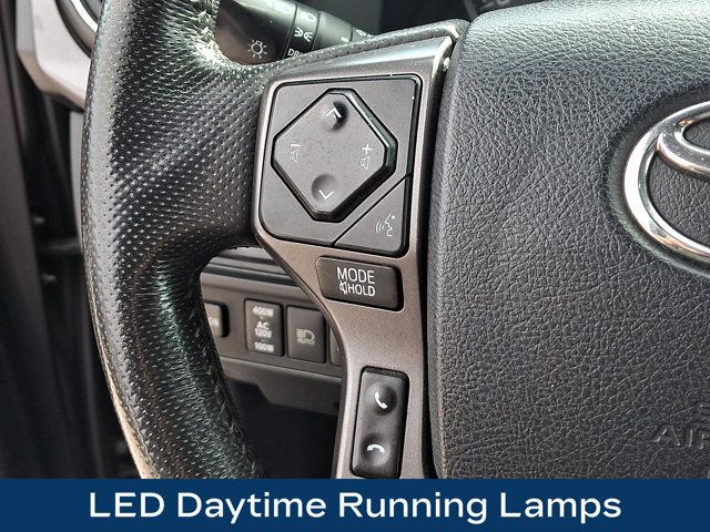 Used 2018 Toyota Tacoma TRD Sport AWD/4WD image 7