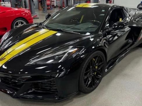 Used 2023 Chevrolet Corvette Z06 w/ Stealth Interior Trim Package RWD image 1