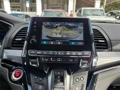 Used 2024 Honda Odyssey Elite image 23