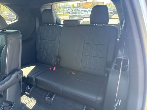 New 2026 Buick Enclave Avenir w/ Super Cruise Package image 12