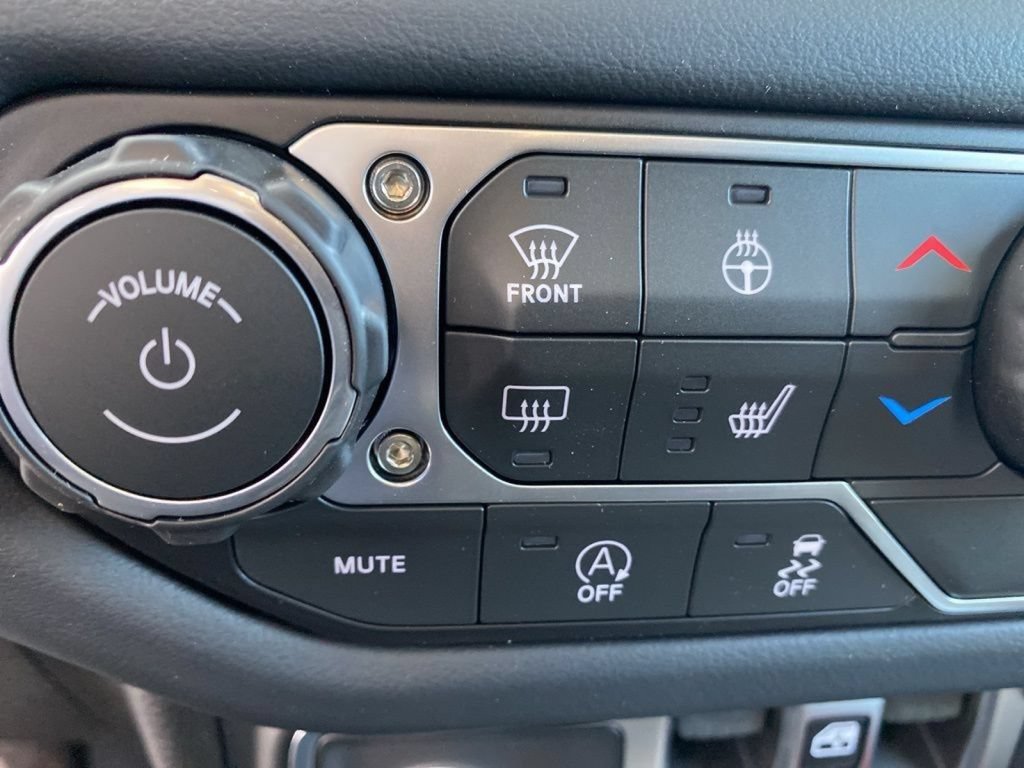 New 2026 Jeep Wrangler Unlimited Sahara AWD/4WD image 35