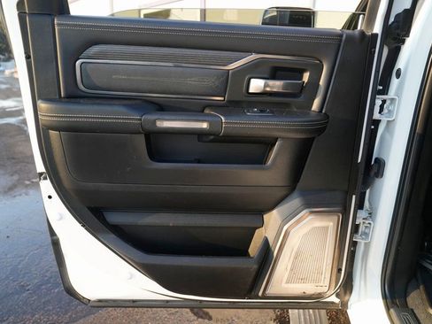 Used 2019 RAM 3500 Limited image 28