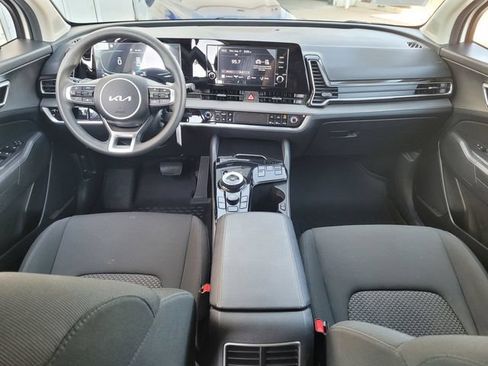 Certified 2025 Kia Sportage LX FWD image 17