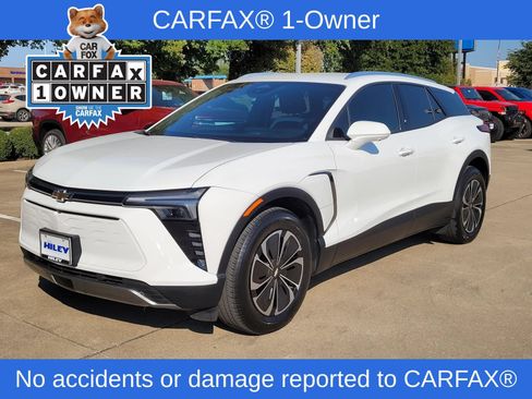 Used 2024 Chevrolet Blazer EV LT AWD/4WD image 2