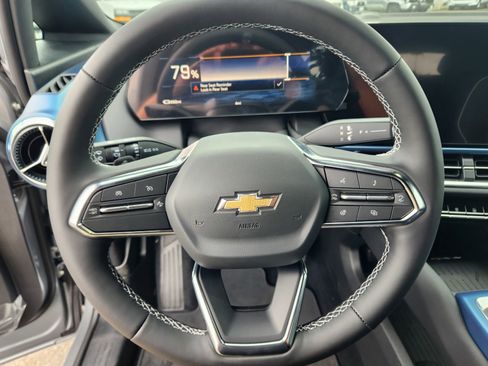 New 2026 Chevrolet Equinox EV LT w/ Convenience Package II image 32