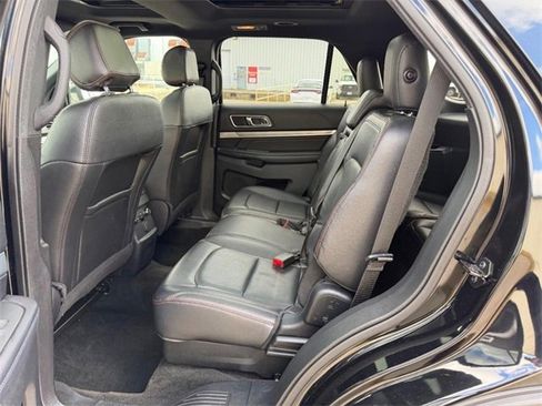 Used 2017 Ford Explorer Sport image 9