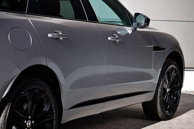 New 2026 Jaguar F-PACE R-Dynamic S AWD/4WD image 12