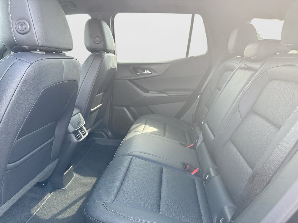 Used 2026 Chevrolet Equinox LT w/ Convenience Package II AWD/4WD image 29