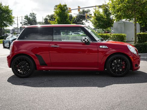 Used 2009 MINI Cooper John Cooper Works FWD image 11