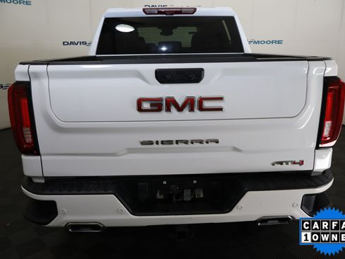 Used 2024 GMC Sierra 1500 AT4 w/ Technology Package AWD/4WD image 8