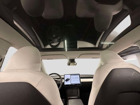 Used 2024 Tesla Model Y Performance AWD/4WD image 16