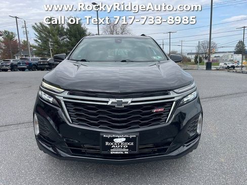 Used 2022 Chevrolet Equinox RS w/ LPO, Floor Liner Package AWD/4WD image 2