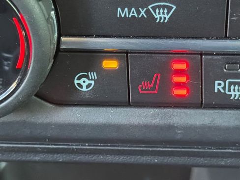 Used 2022 Ford Bronco Wildtrak AWD/4WD image 31