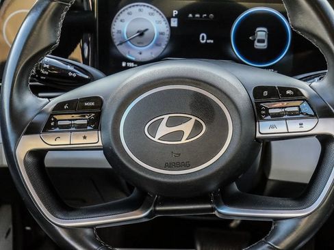 Used 2025 Hyundai Elantra Limited FWD image 26