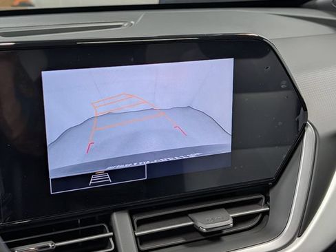 New 2026 Chevrolet Trax RS w/ Sunroof Package FWD image 22