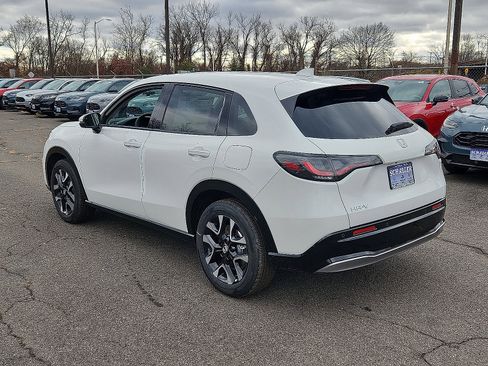 New 2026 Honda HR-V EX-L image 3