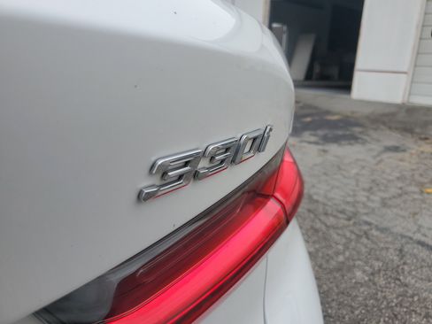 Used 2022 BMW 330i xDrive Sedan image 5