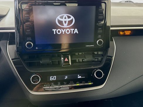 Used 2022 Toyota Corolla LE FWD image 18