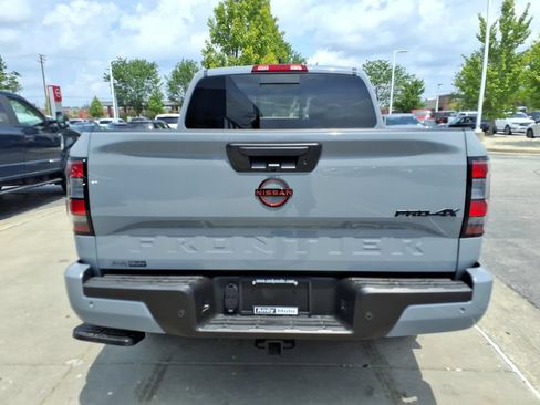 Certified 2024 Nissan Frontier PRO-4X w/ Technology Package AWD/4WD image 10