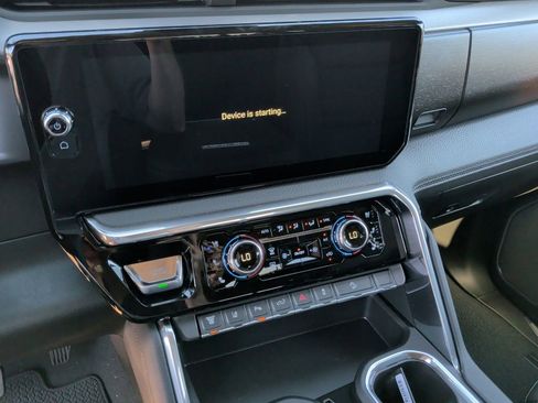 New 2026 GMC Sierra 2500 Denali w/ Denali Reserve Package image 24