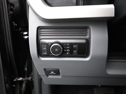 New 2026 Ford F250 XLT w/ FX4 Off-Road Package image 12