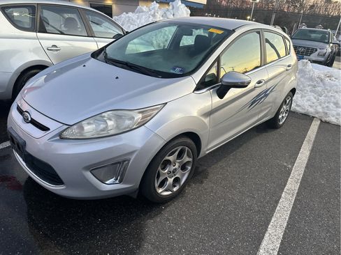 Used 2011 Ford Fiesta SES w/ 301A Rapid Spec Order Code image 4