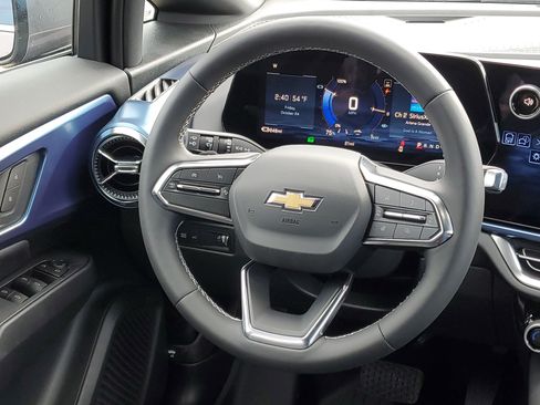 New 2026 Chevrolet Equinox EV LT image 22