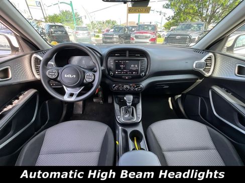 Used 2024 Kia Soul LX w/ Option Group 015 FWD image 7