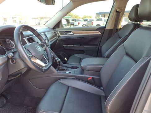 Used 2021 Volkswagen Atlas SE FWD image 24